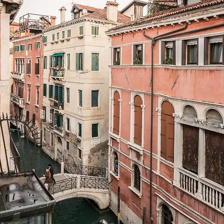 Fenice Double Canal View By Lionhost-3